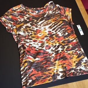 Brand new never worn Chaus Sport shirt.:)